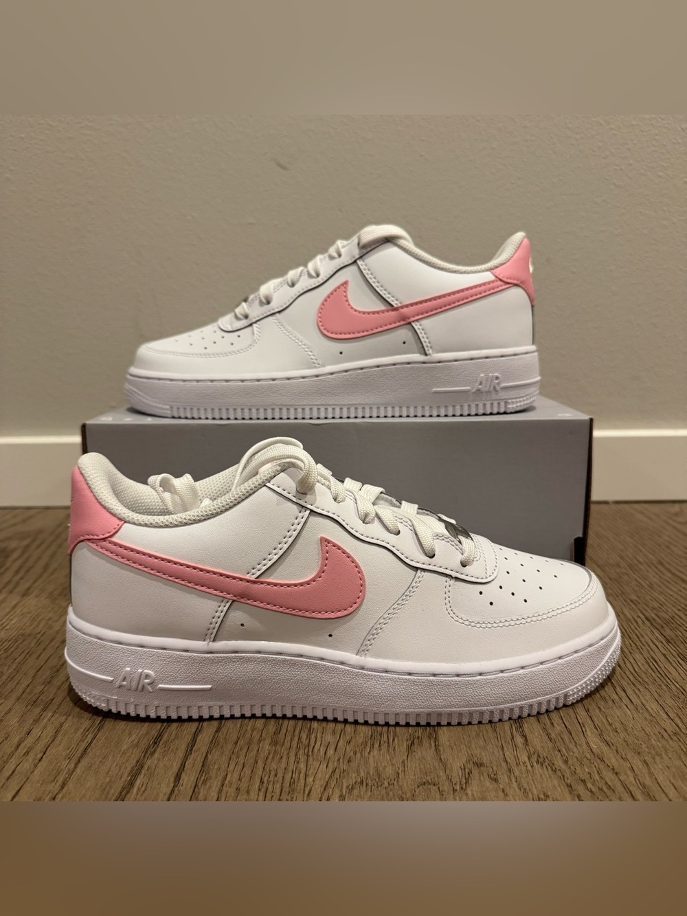 Nike Air Force 1 White Pink NEW